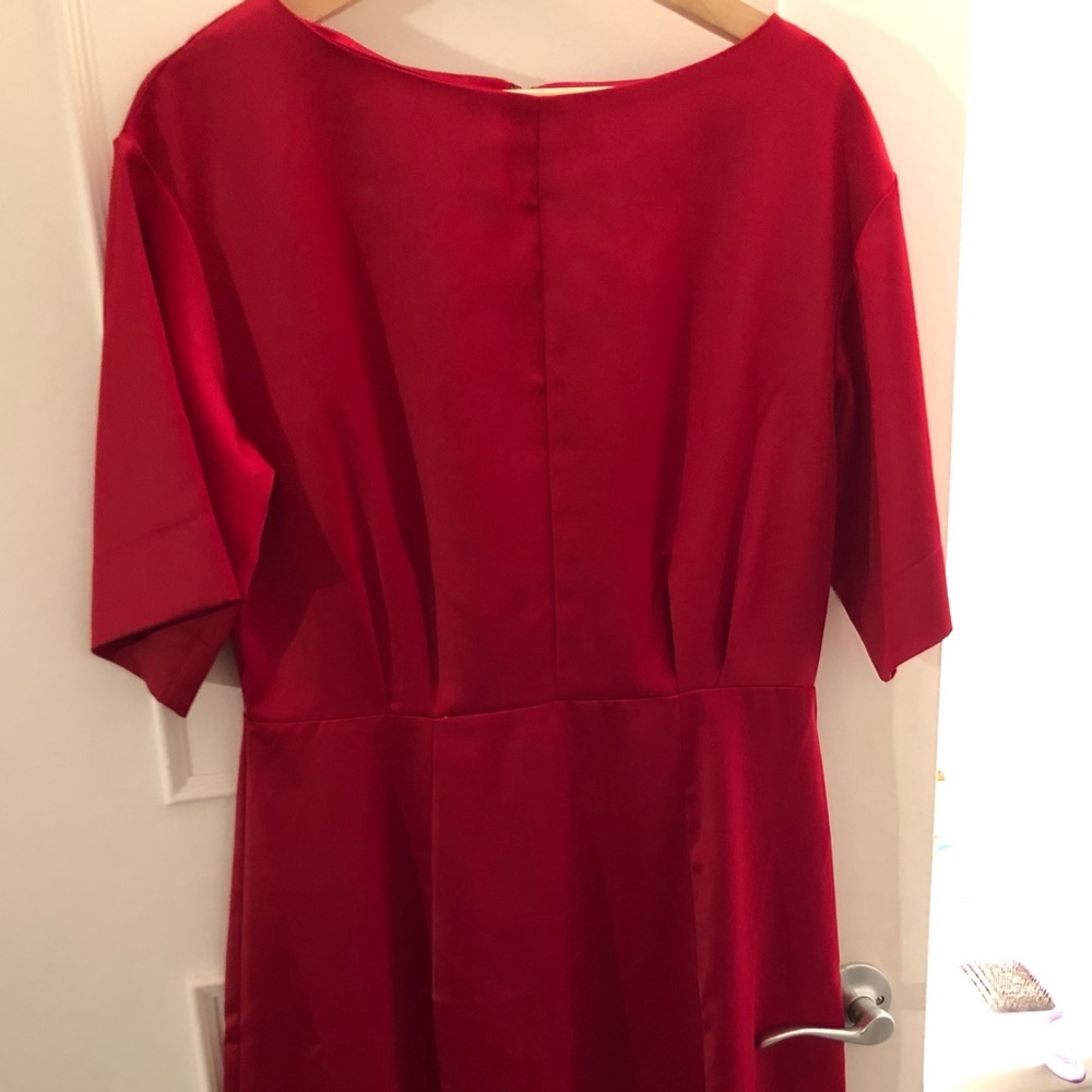 Prologue dress. Zipper back.